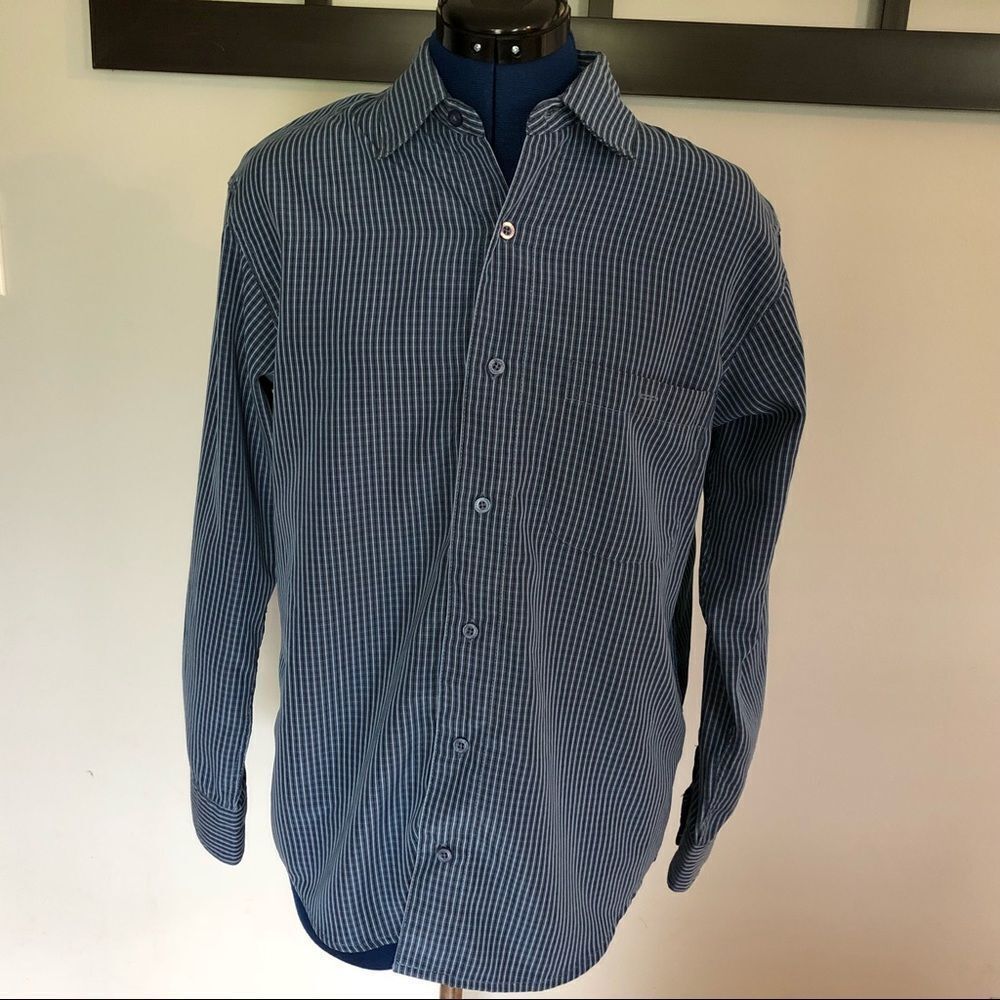 🍒 Haggar Microfiber Shirt